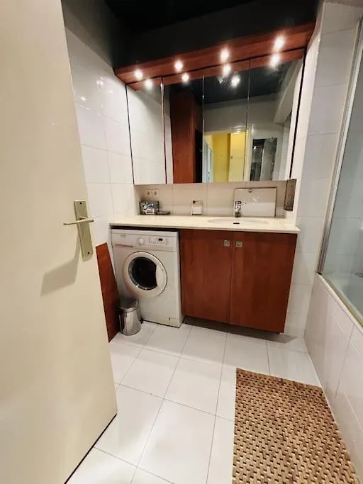Cosy Apt Pere Lachaise-Parking Prive Paris 0*,  Fransa